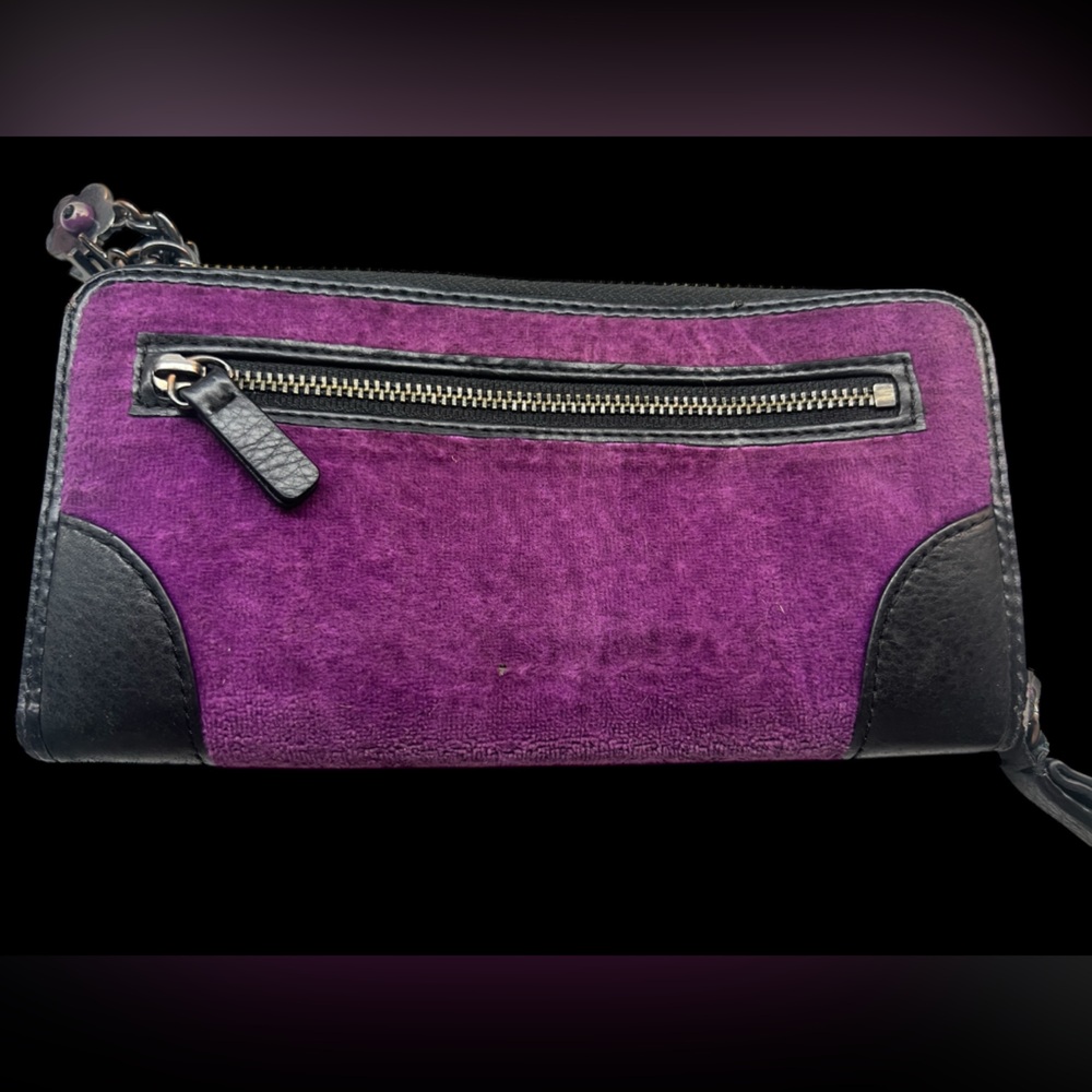 Juicy Couture Women's Small Zip Around Wallet in purple velour Y2K - Picture 2 of 5